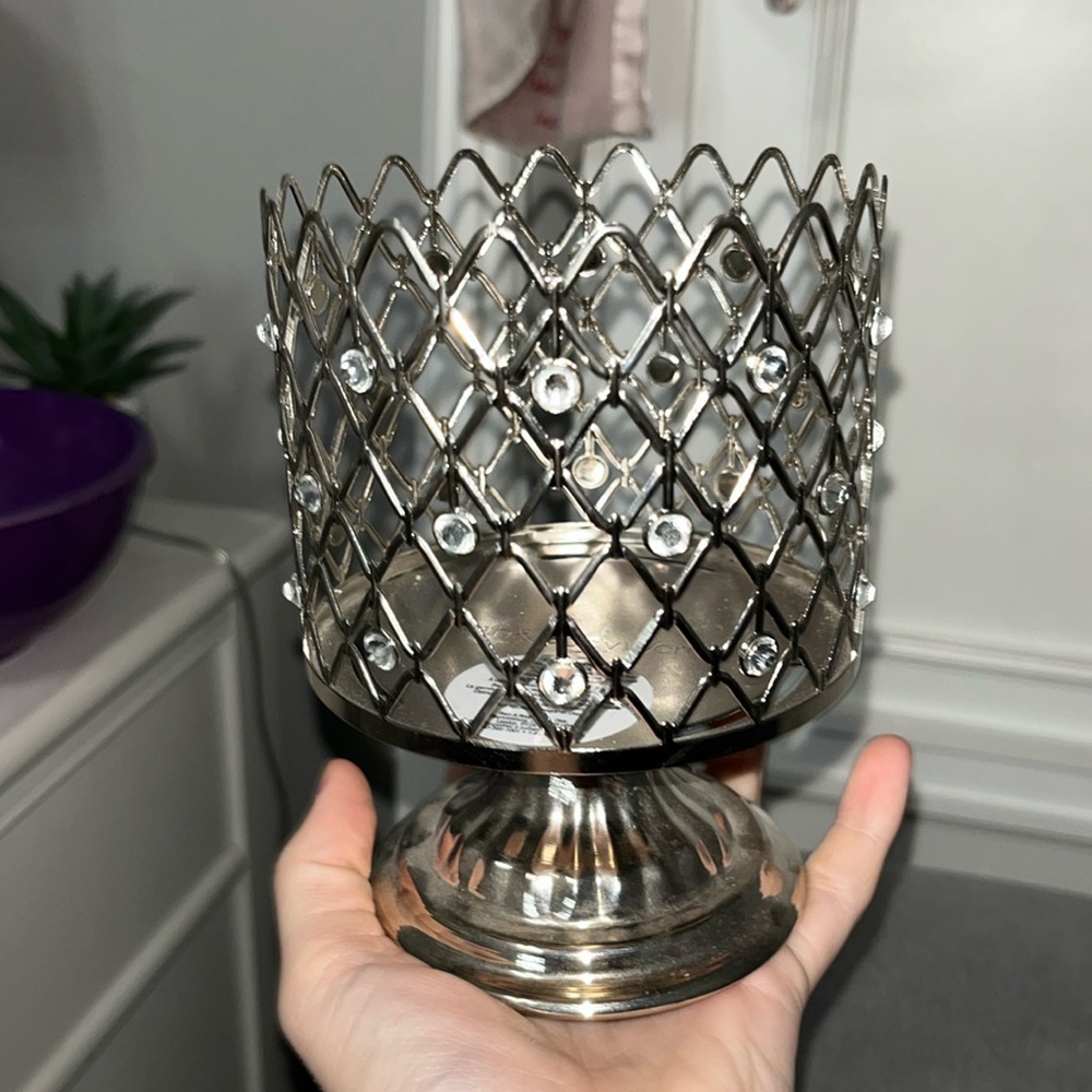 this is a beautiful silver candle holder from Bath and body Works!